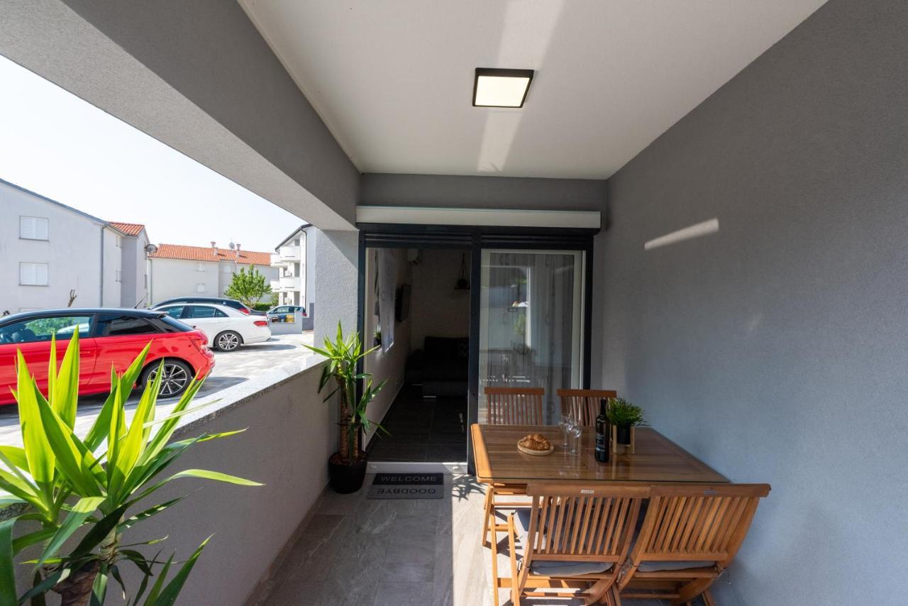 Apartment Lo&Ti Čižići Esterno foto